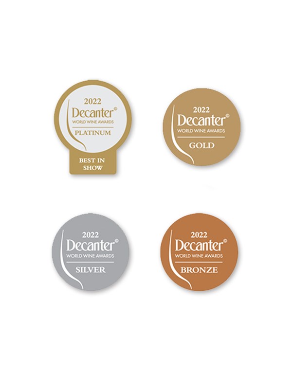 师爵品丽珠在醇鉴世界葡萄酒大赛DWWA荣获赛事最优奖(Best in Show)